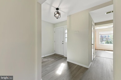 16 Castlebar Ct, Lutherville Timonium, MD 21093 - photo 2