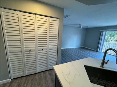 5201 S Macdill Ave unit 207, Tampa, FL 33611 - photo 6