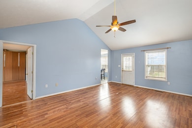 423 Brookside Dr, Mount Pleasant, TN 38474 - photo 6