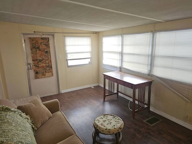 925 Murcott St, Lakeland, FL 33803 - photo 4