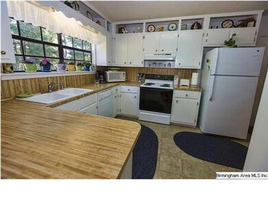 Large Kitchen with Pantry, Breakfast Bar, and plen