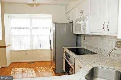 9631 Clocktower Ln, Columbia, MD 21046 - photo 5