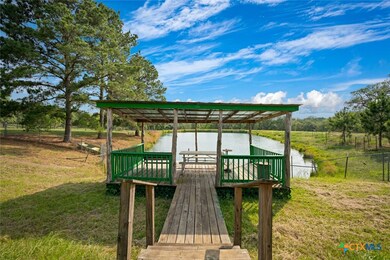 190 Turnaround Rd, Seguin, TX 78155 - photo 2