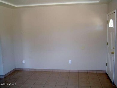 023-308665  - Living Room