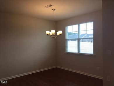 Breakfast/Dining area