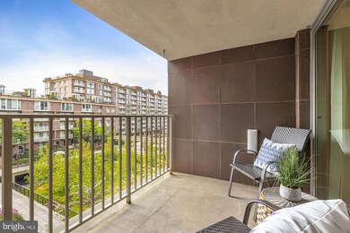 Harbour Square unit N424, Washington, DC 20024 - photo 3