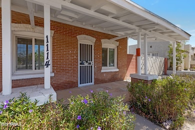 1114 E Portland St-4