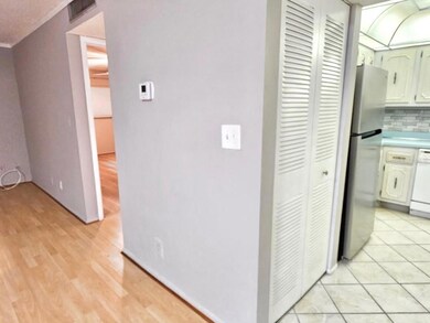 Waters Edge unit 1200303, Largo, FL 33774 - photo 7