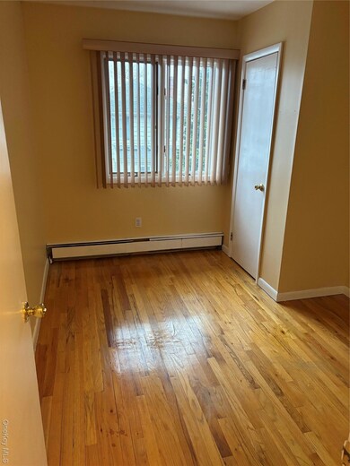 155-69 99th St unit 2nd Floor, Jamaica, NY 11414 - photo 3