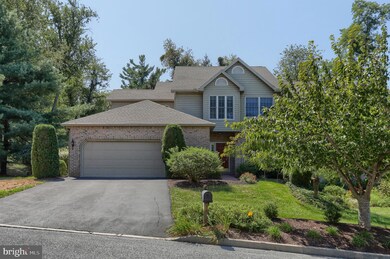 2 Crain Cir, Lemoyne, PA 17043 - photo 3