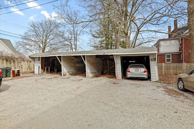 212 W High St, Urbana, IL 61801 - photo 3