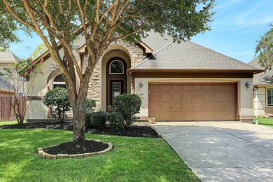 1560 Garden Lakes Dr, Friendswood, TX 77546 - photo 2
