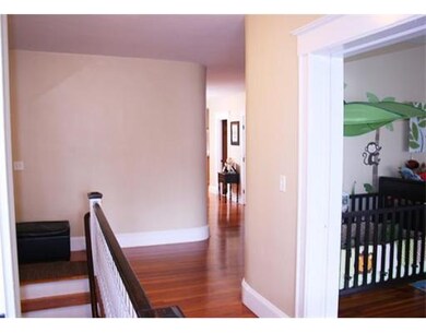 203 Hammond St, Waltham, MA 02451 - photo 5