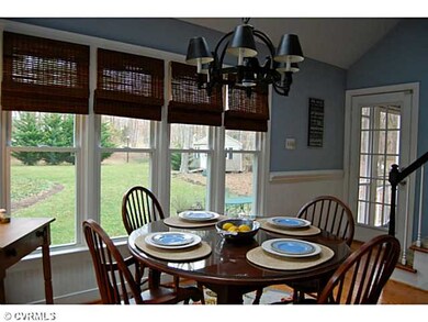 Breakfast Nook - Breakfast area with vaulted ceili