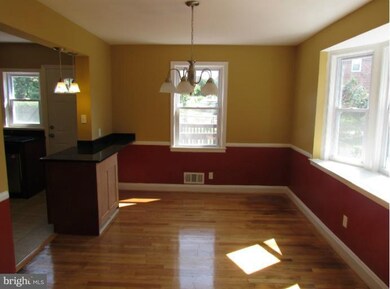 6205 Pioneer Dr, Baltimore, MD 21214 - photo 7