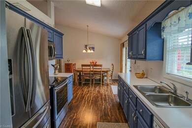 1555 Southmont Dr, Asheboro, NC 27205 - photo 5