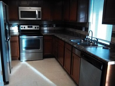 7981 W Westview Dr unit 6, Phoenix, AZ 85033 - photo 5