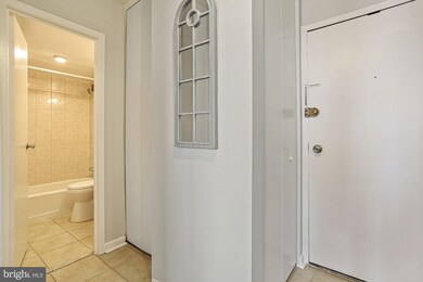 The Newport unit 908, Washington, DC 20036 - photo 7