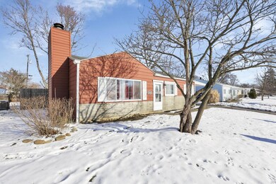 4346 Etna Rd, Columbus, OH 43213 - photo 2