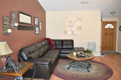 1112 Juanita Way, Central Point, OR 97502 - photo 2