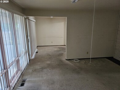 2115 NE 144th Ave, Portland, OR 97230 - photo 5