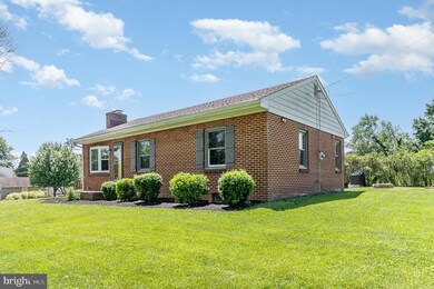 801 Spruce St, Middletown, PA 17057 - photo 2