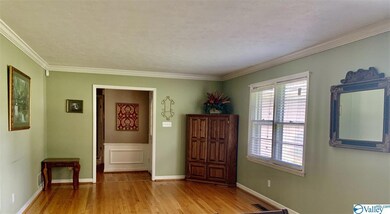 110 Sherwood Dr, Rainbow City, AL 35906 - photo 3