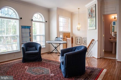 46160 Aisquith Terrace, Sterling, VA 20165 - photo 2