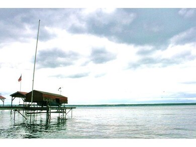 Waterfront/Dock/Pier