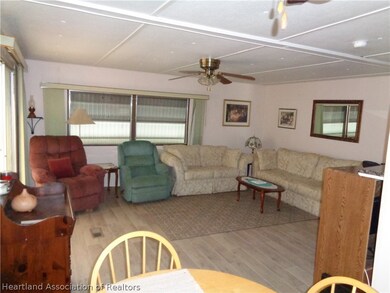 32 Pine Aire Cir, Lake Placid, FL 33852 - photo 2