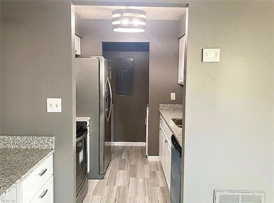 Kitchen & Laundry Entrance