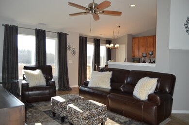 1159 Draper Rd unit 1159, McHenry, IL 60050 - photo 4