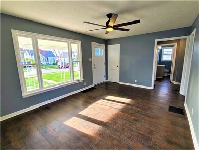 321 N 15th Ave, Beech Grove, IN 46107 - photo 4