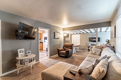 416 W 3rd Ave, Bristow, OK 74010 - photo 4