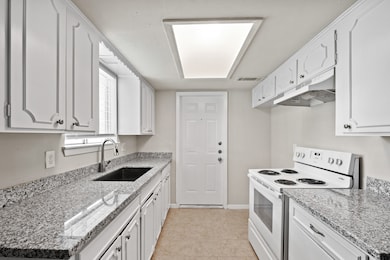 7718 Boggess Rd, Houston, TX 77016 - photo 2