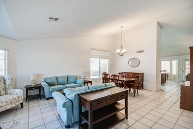 LIVING ROOM 1