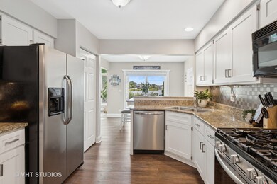 1062 Ridgefield Cir unit T113, Carol Stream, IL 60188 - photo 5