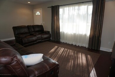 539 S Canal Rd, Lansing, MI 48917 - photo 4