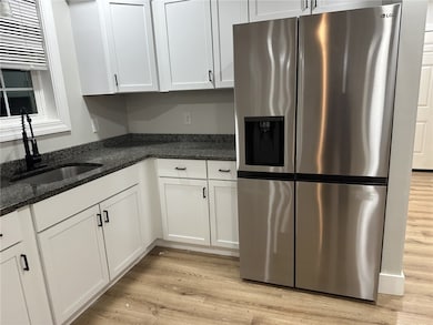 697 Manton Ave, Providence, RI 02909 - photo 3