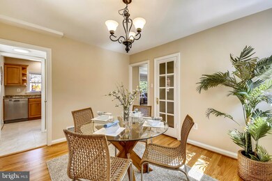 10602 Lexington Ct, Kensington, MD 20895 - photo 6