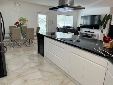 1014 W 68th St, Hialeah, FL 33014 - photo 6