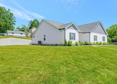 614 N North 11th St, Cambridge, OH 43725 - photo 2