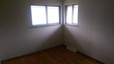 4064 Mayflower Blvd, Columbus, OH 43213 - photo 5