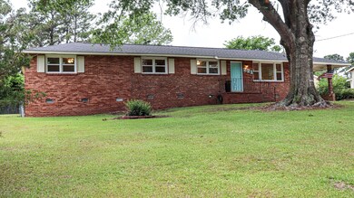 221 Regalwood Dr, Jacksonville, NC 28546 - photo 3