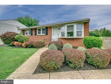 215 W 6th St, Lansdale, PA 19446 - photo 2