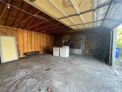 12900 Watterson Ave, Cleveland, OH 44105 - photo 7