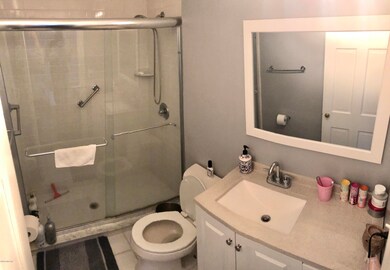 16 Concord St unit Left, Greenwich, CT 06831 - photo 5