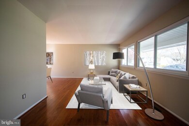 9575 Landbreeze Row, Columbia, MD 21045 - photo 5