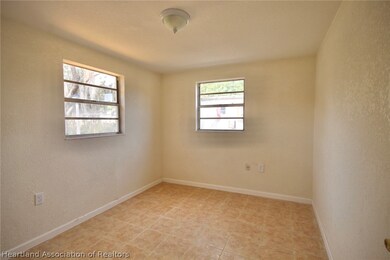 109 Cochran Dr, Lake Placid, FL 33852 - photo 5