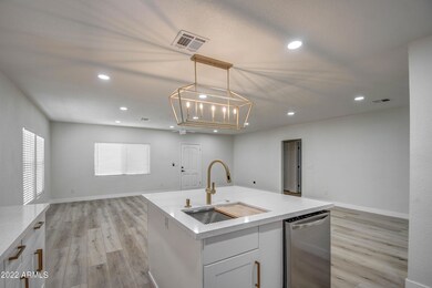 1620 N 25th Place, Phoenix, AZ 85008 - photo 4